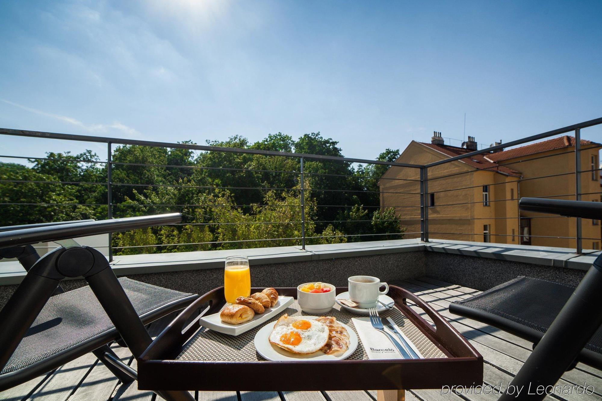 Occidental Praha Five Hotel Exterior photo